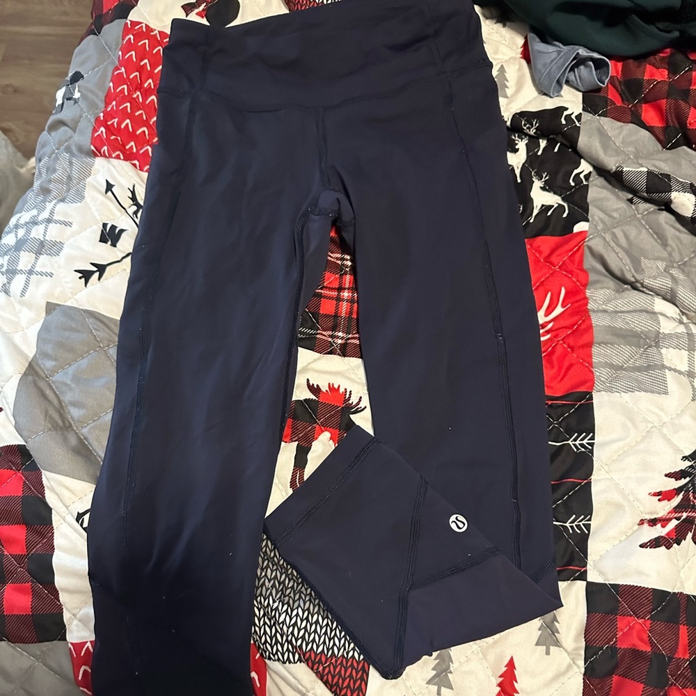 Navy lulu Wunder under trains with pockets - cropped
